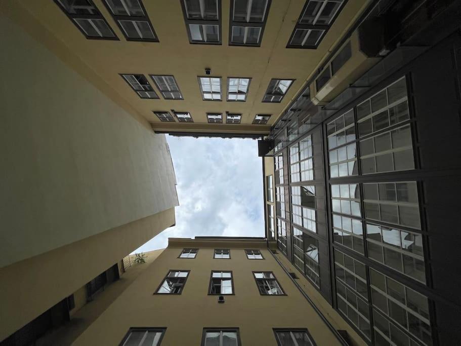 Contemporary Jindrisska Apartment プラハ エクステリア 写真