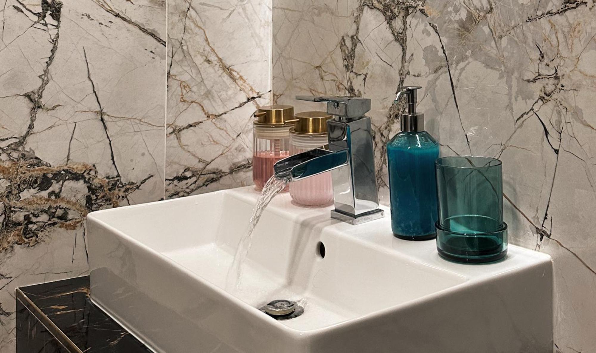 Contemporary Jindrisska Apartment プラハ エクステリア 写真
